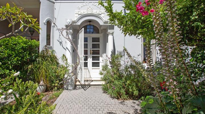 Barry Hall Apartments