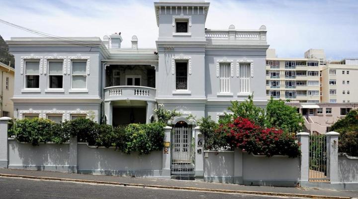 Barry Hall Apartments