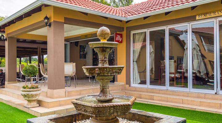 Lakeview Boutique Hotel