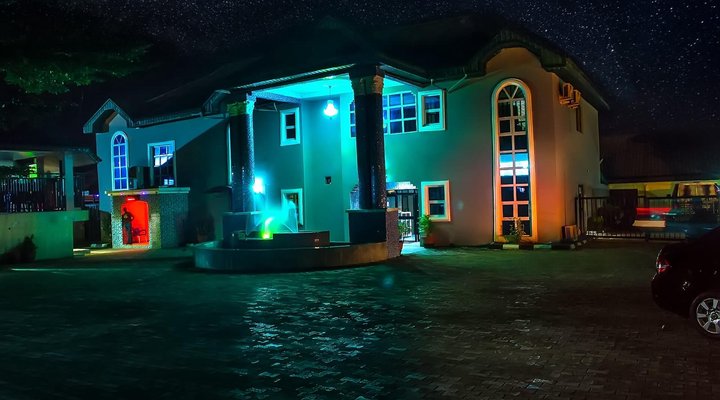 Keves Inn and Suites Ltd