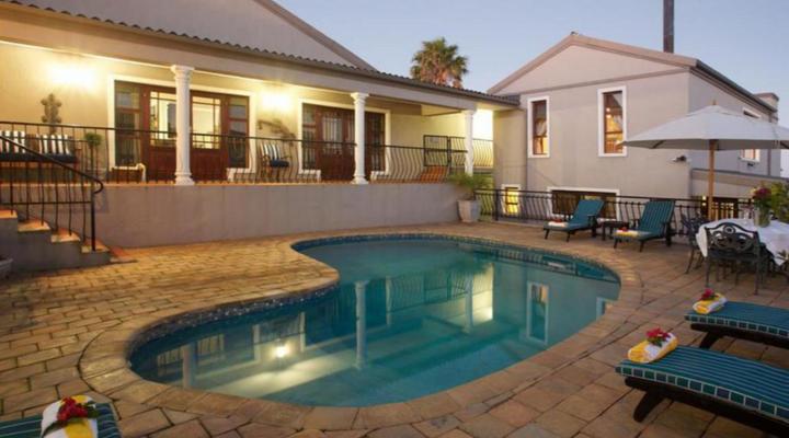 Sea Whisper Self-Catering