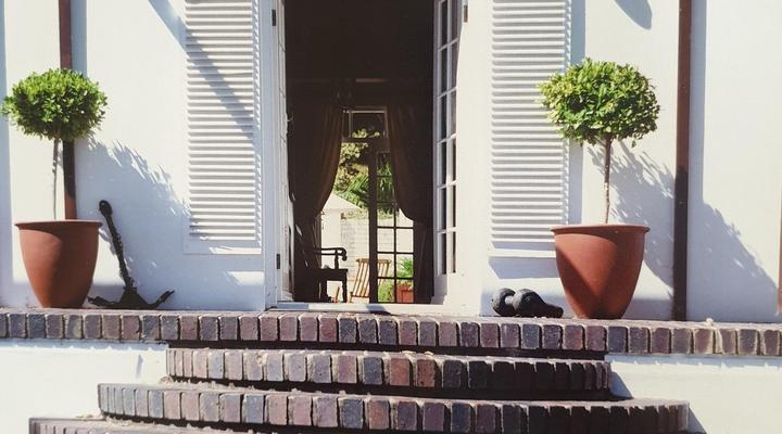 Manor on the Bay Loadshedding-free Guesthouse