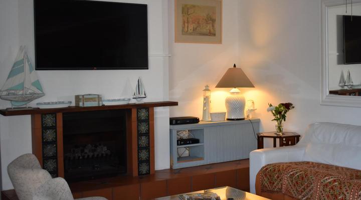 Paradiso Guesthouse and Self-catering Cottage