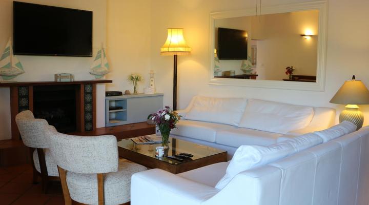 Paradiso Guesthouse and Self-catering Cottage