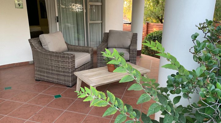 Woodmead Guest Lodge