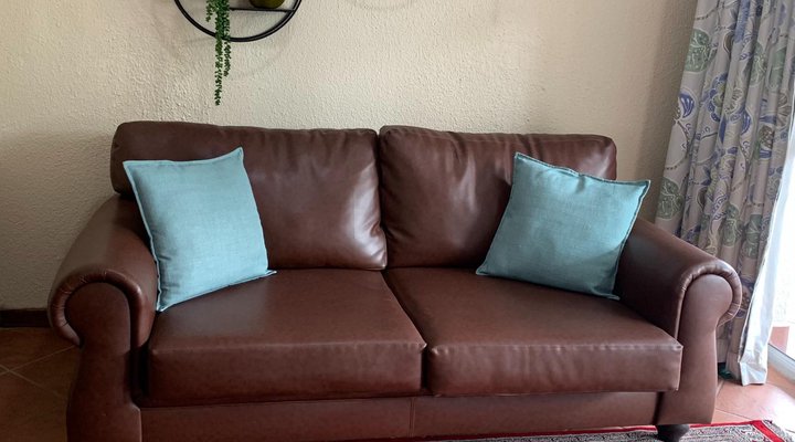 Woodmead Guest Lodge