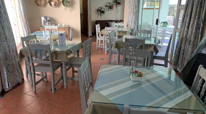 Woodmead Guest Lodge