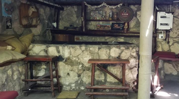 Jacobs Bay Backpackers - The Plot