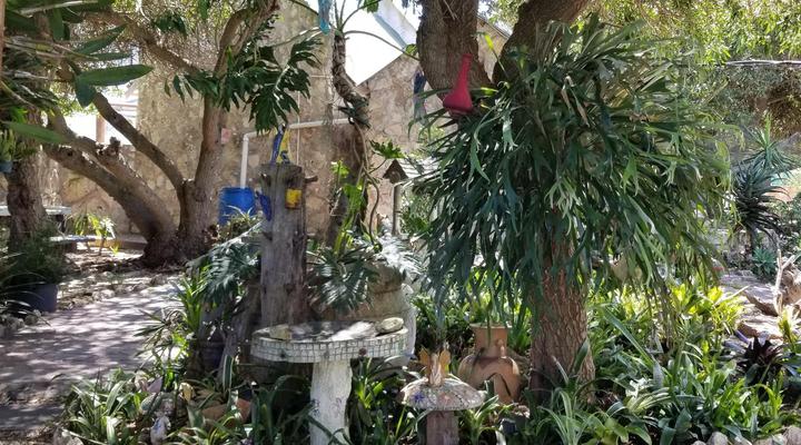 Jacobs Bay Backpackers - The Plot