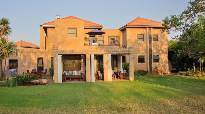 Centurion Golf Suites Boca Walk