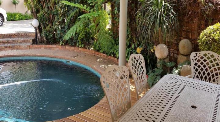 Royal Ridge Guest House