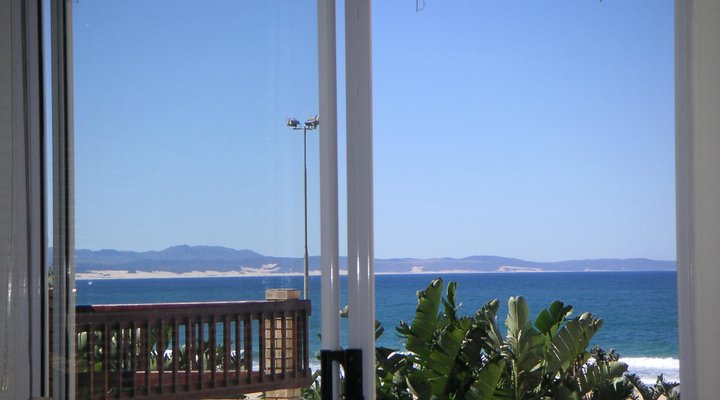 Waterside Living - Claptons Beach 26
