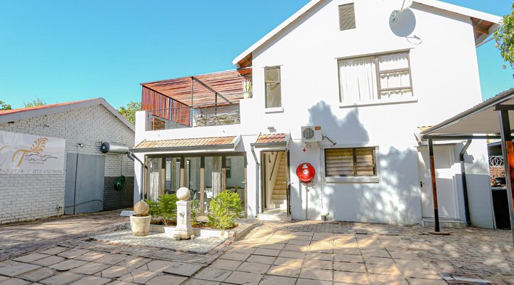 Tham-Tat Guest House
