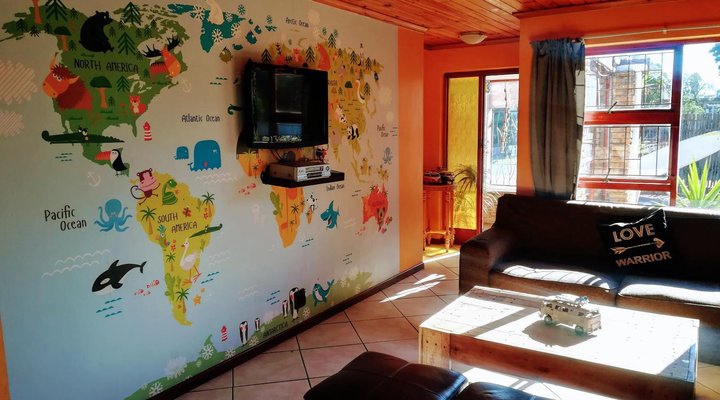 SaltyCrax Backpackers Surf Lodge