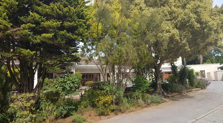 Sir Roy's Guest House