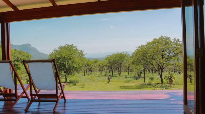 Royal Jozini Sweet Thorn Lodge