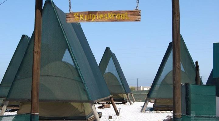 Skulpieskraal Tented Lodge and Rooi Spinnekop Restaurant