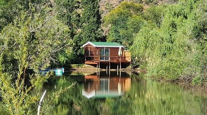 Old Mill Country Lodge, Working Ostrich Farm & Restaurant