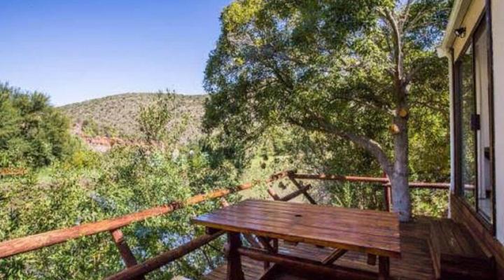 Old Mill Country Lodge, Working Ostrich Farm & Restaurant