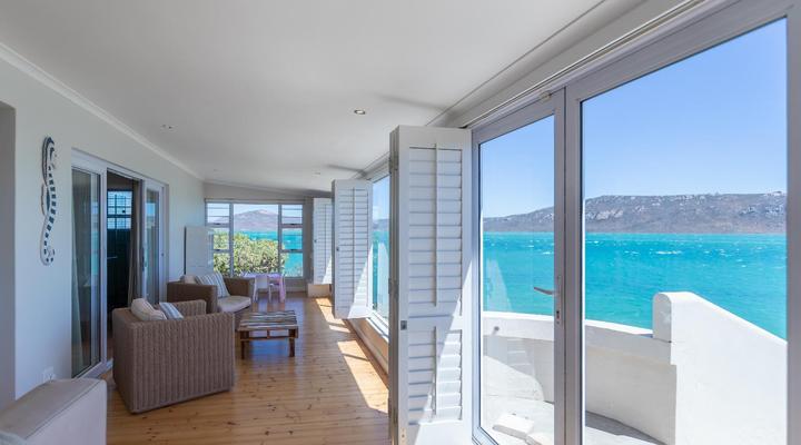 Lagoon Escape Beach Villa