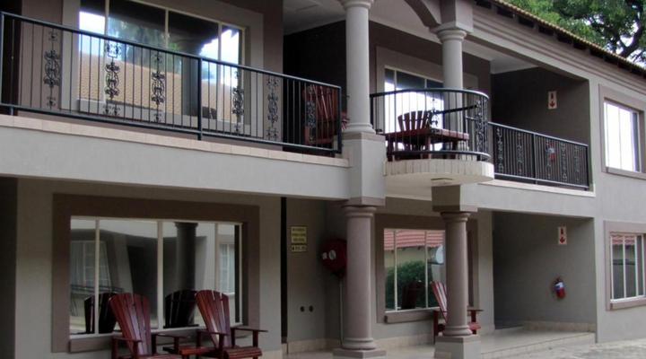 Country Blue Luxury Guest House