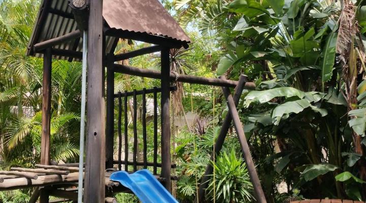 Country Blue Luxury Guest House