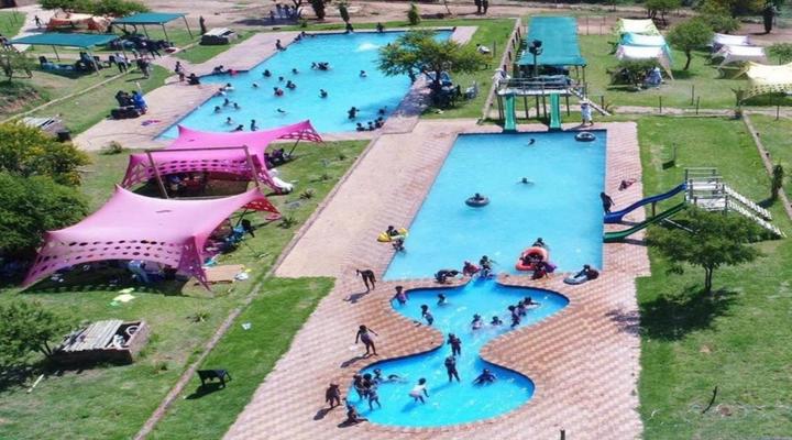 Tshinakie Family Resort Makgeng