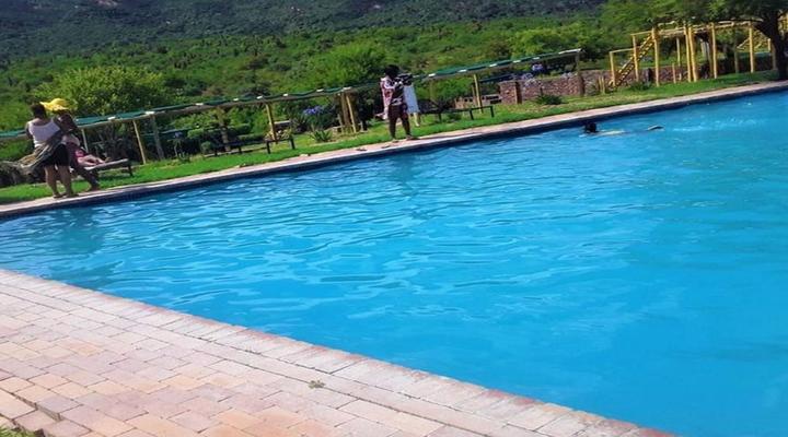 Tshinakie Family Resort Makgeng