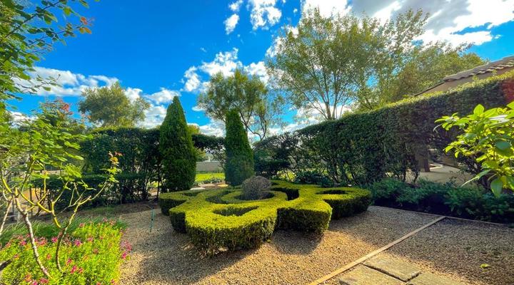 Ikhaya Lesizwe Guest House Bryanston