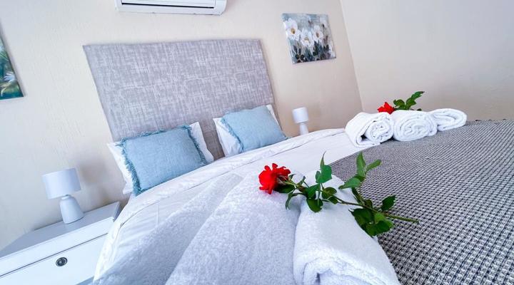 Ikhaya Lesizwe Guest House Bryanston