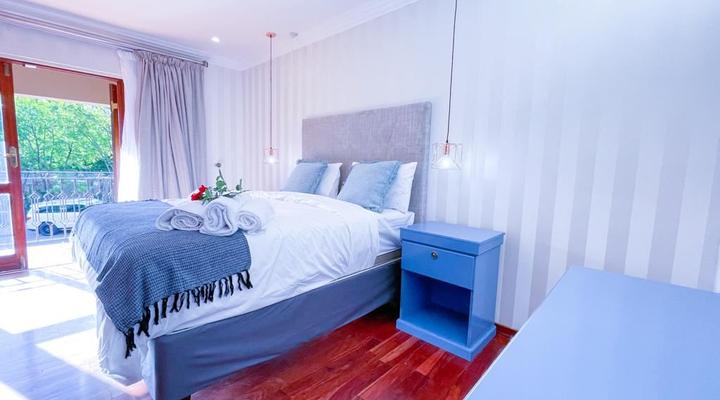 Ikhaya Lesizwe Guest House Bryanston