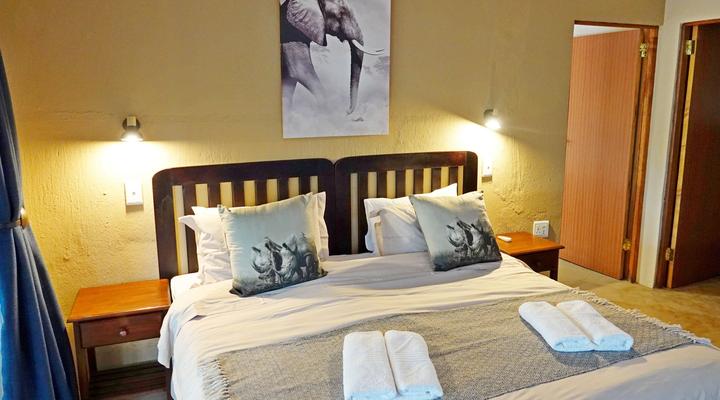 Tau Self-catering House