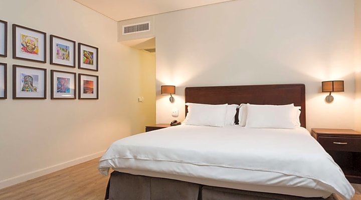 Nh Cape Town The Lord Charles