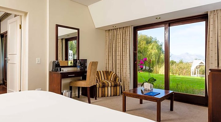 Nh Cape Town The Lord Charles