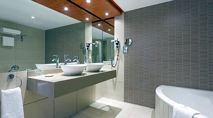 Nh Cape Town The Lord Charles