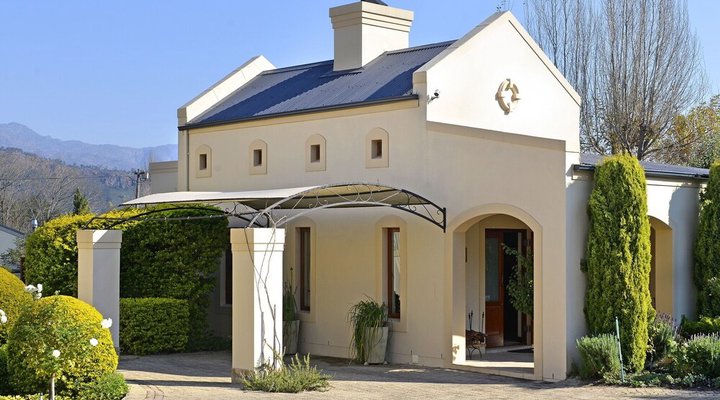 Petit and Grande Plaisir