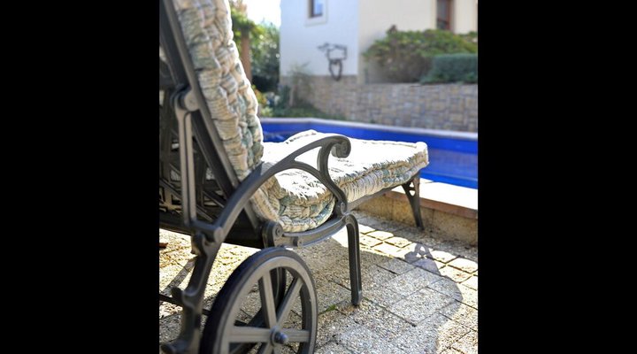 Petit and Grande Plaisir