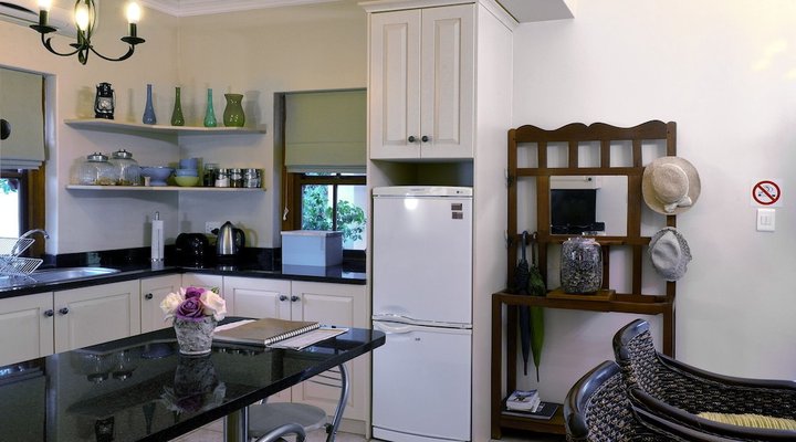 Petit and Grande Plaisir