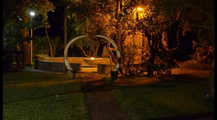 Anro Safaris- The Lodge and Cottage