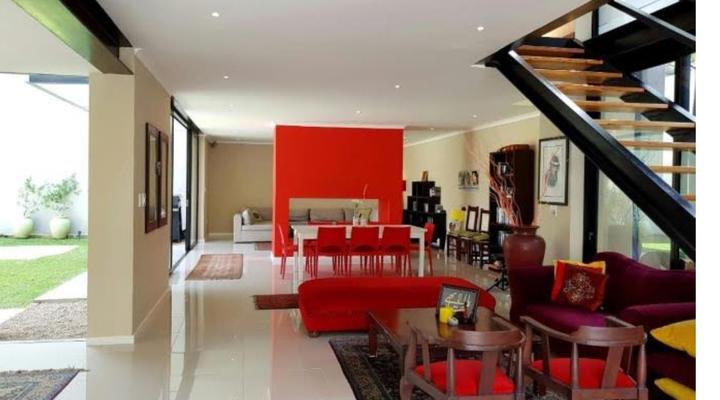 Modern Family Home in Parkhurst