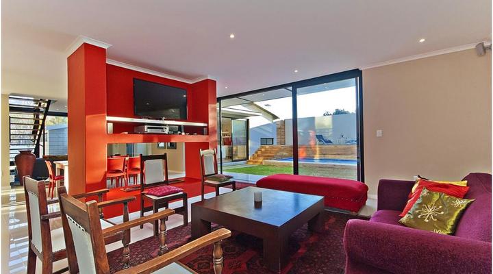Modern Family Home in Parkhurst