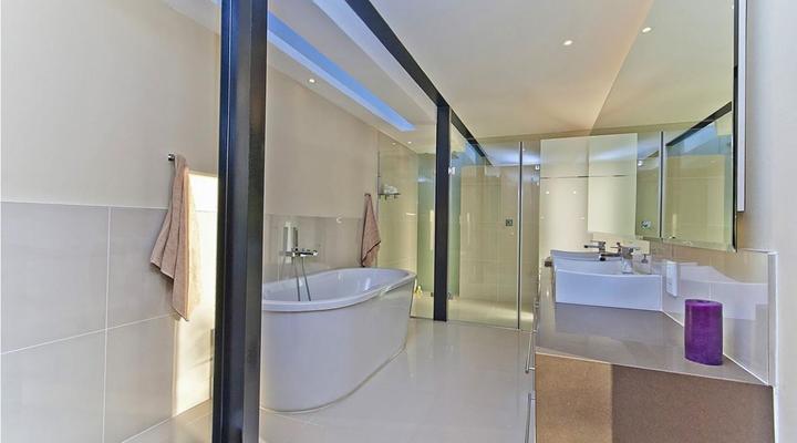 Modern Family Home in Parkhurst