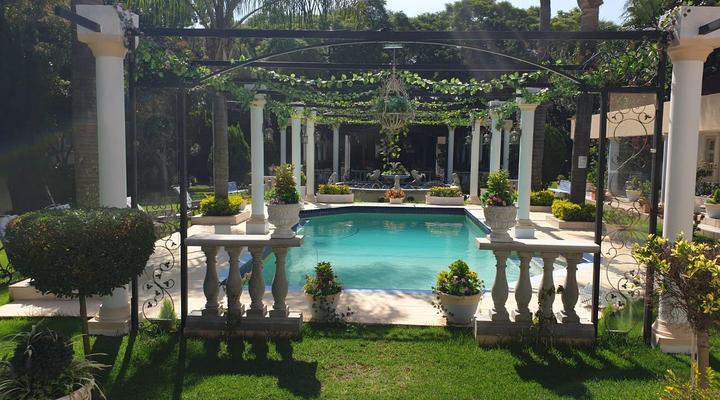 Bed and Breakfast on Melrose