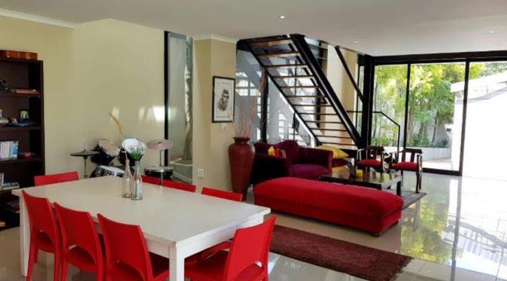 Modern Family Home in Parkhurst
