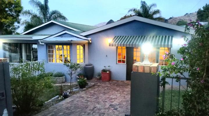 Antique Silk Self-Catering