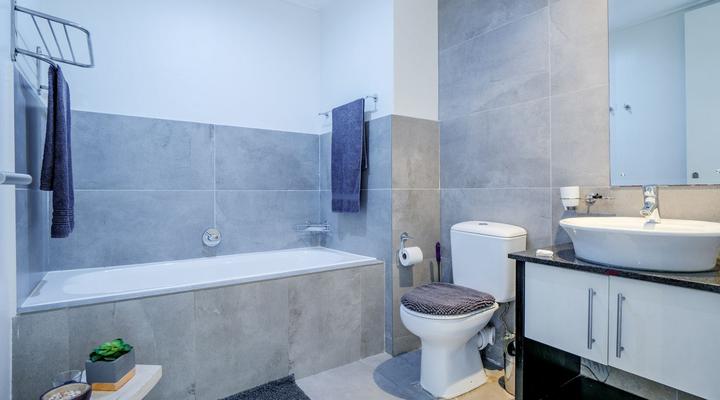 4 Sleeper Stunner @516 Point Bay