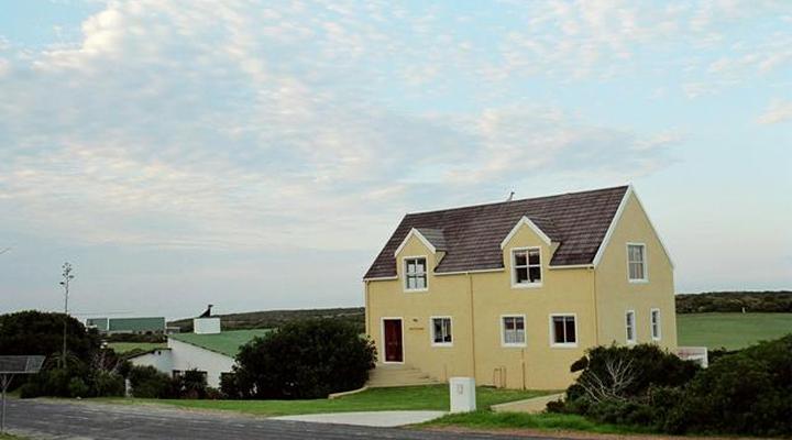 Fort Wiltshire - The Holiday Home