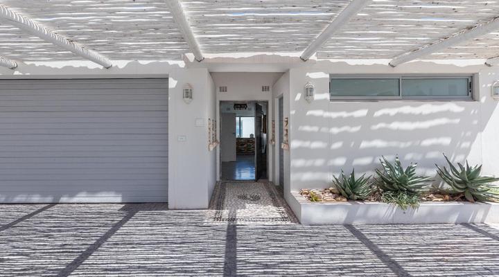 Sandy Toes Beach Villa