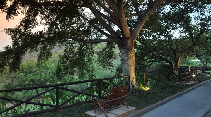 Chestnut Country Lodge