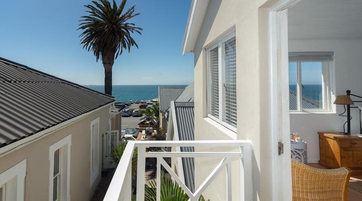 Boulders Beach Hotel